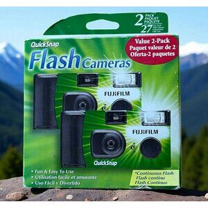 New Fujifilm QuickSnap Flash Camera Disposal 2-Pack 27 Exposures 400 Film 4/13